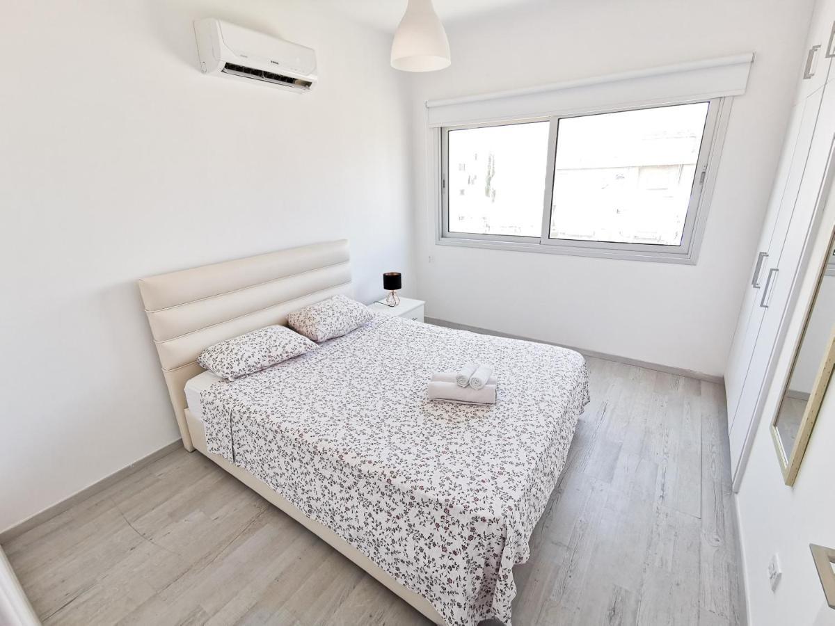 Mackenzie Seaview Paradise Larnaca Eksteriør billede