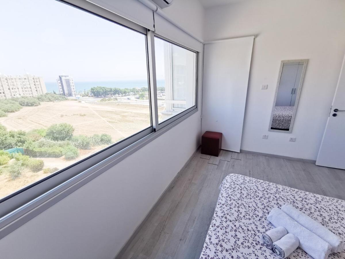 Mackenzie Seaview Paradise Larnaca Eksteriør billede